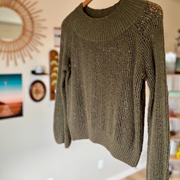 Billabong Lightweight Knit Sweater in Green - Size M - Picture 2 of 5